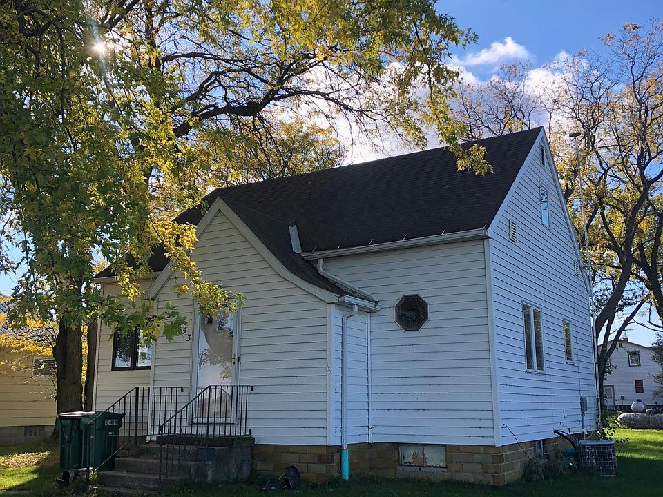 1st image of 453 Fox Ave
