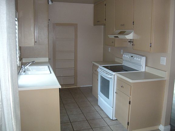 5th image of 960 E Bonita Ave Unit 69