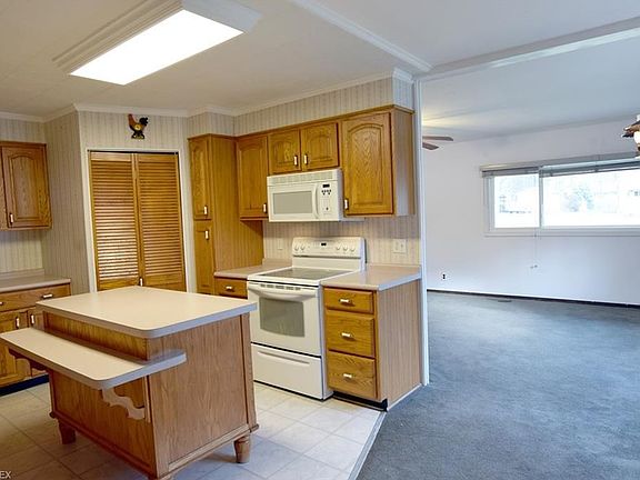 5th image of 483 Clifton Dr NE