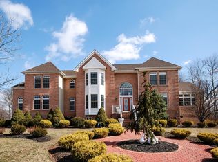 35 Vail Ln, Flemington, NJ 08822