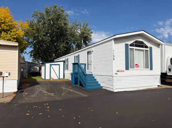 1139 Onondaga St NE, Fridley, MN 55432