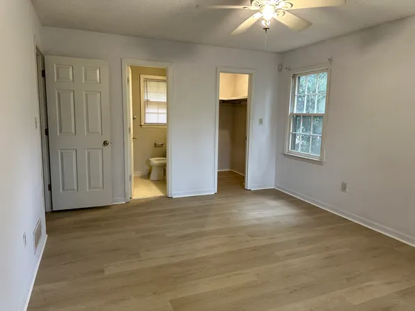 1171 Founders Blvd, Athens, GA 30606
