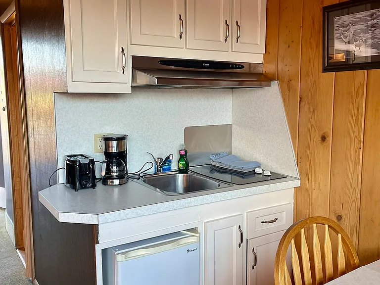 971 N Montesano St #104 — Photo 7