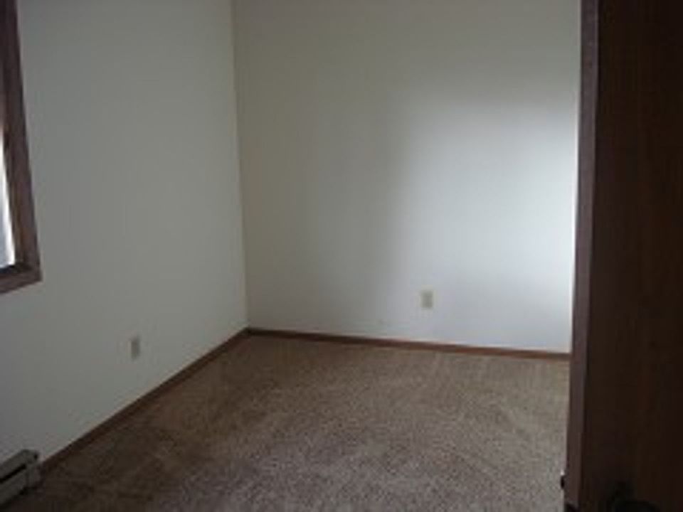 Building Photo 3