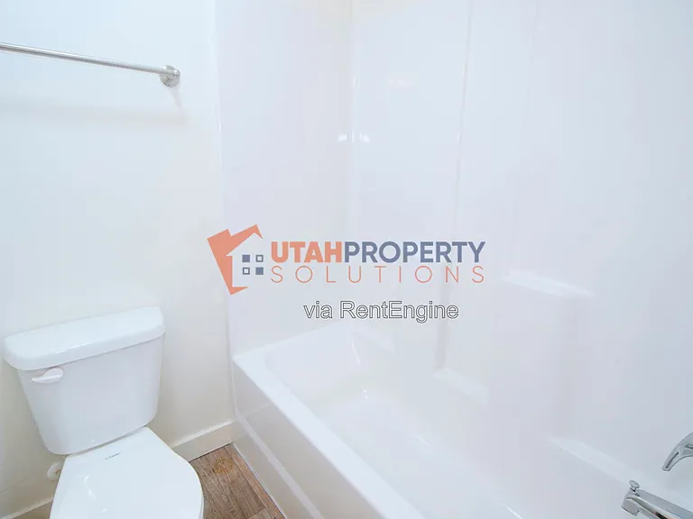 8166 N Broken Spoke Ln — Photo 10