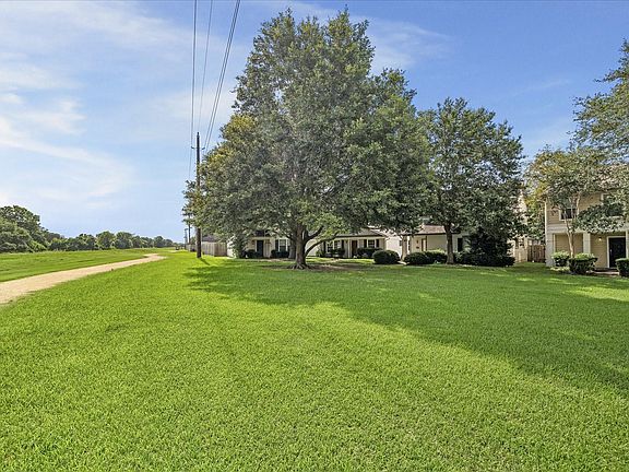 4th image of 10819 Cobblecreek Way
