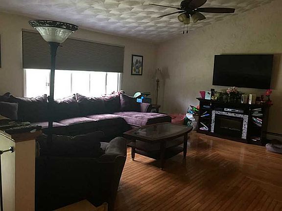 2nd image of 752 Greenville Ave