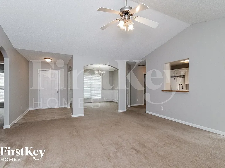 204 Stream Side Ct — Photo 3