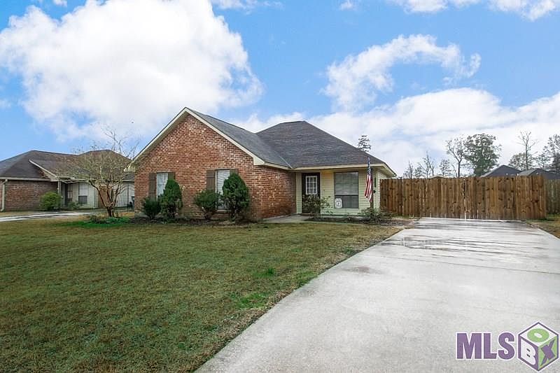 2nd image of 12280 Cottage Hl