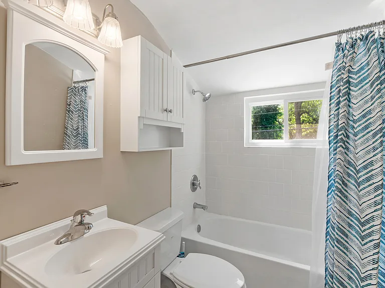 10 N Meadow Dr — Photo 17