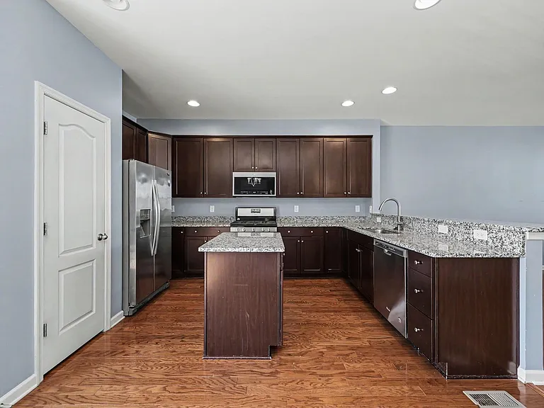 1428 Hudgins Farm Cir — Photo 9