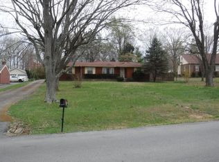 203 E Hillcrest Dr, Springfield, TN 37172