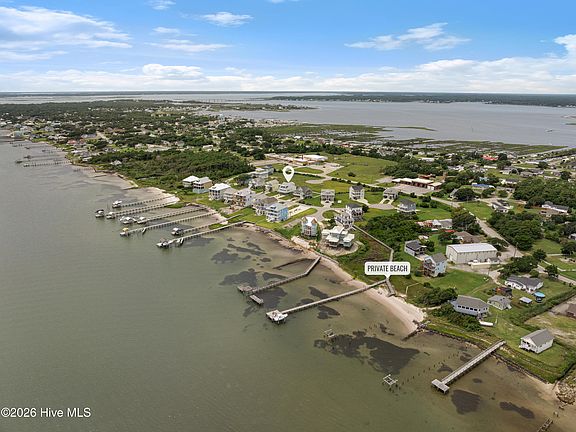 3rd image of 133 Sound Point Drive