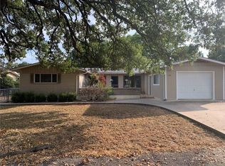 201 Dove Rd, Highland Haven, TX 78654