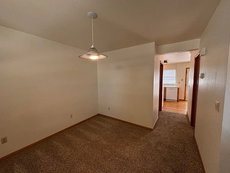 3425 Red Mountain Dr — Photo 13