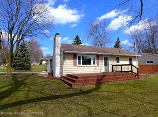 1371 Cloverleaf Rd, Lansing, MI 48906