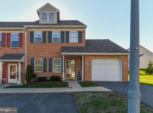 23 Charlemont Ct, Reading, PA 19607