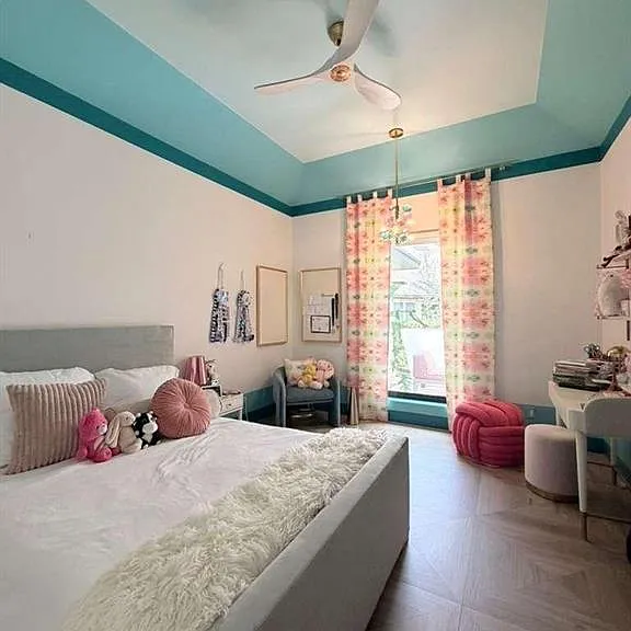 2300 SE Greenbriar Sq — Photo 5