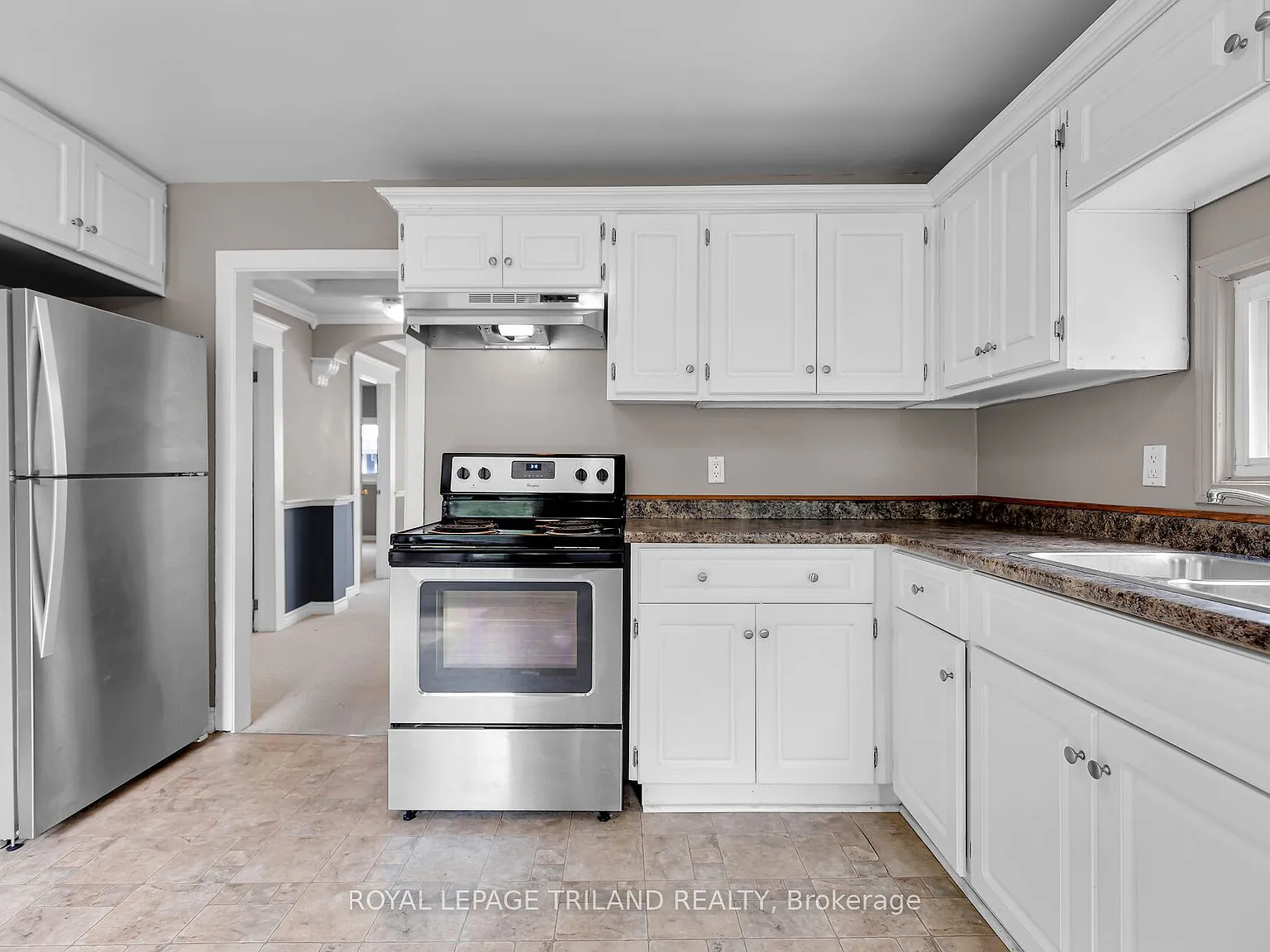 3 bed, $2,095 — Photo 4