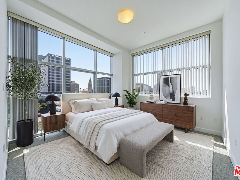 1st image of 3223 W 6th St Unit 605