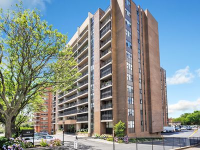 44 Strawberry Hill Avenue #4F, Stamford, CT, 06902