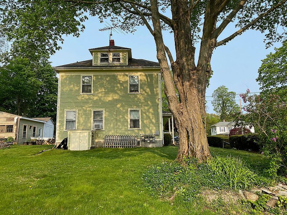 2nd image of 18 Harmony St