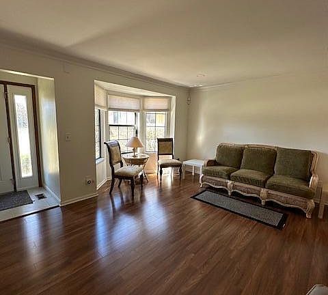 2nd image of 301 Meadow Bridge Dr