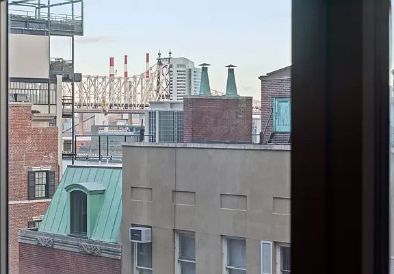 5th image of 2 Beekman Pl #6A7A
