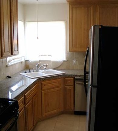 5th image of 8537 Cashio St #2