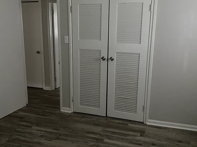 1905 Albatross St — Photo 10