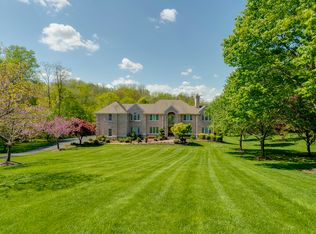 303 Lenape Farm Ln, West Chester, PA 19382