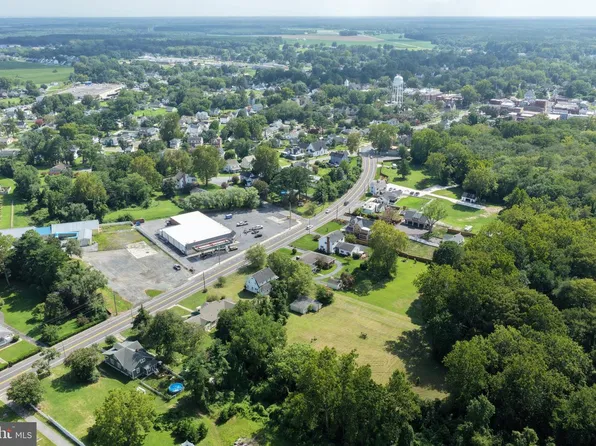 311 Market St, Snow Hill, MD 21863