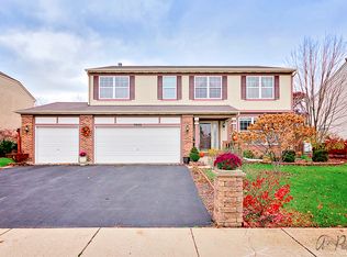 39106 N Ogden Ln, Beach Park, IL 60083