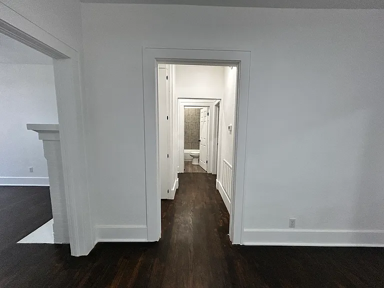 1316 NW 9th St #1/2 — Photo 11