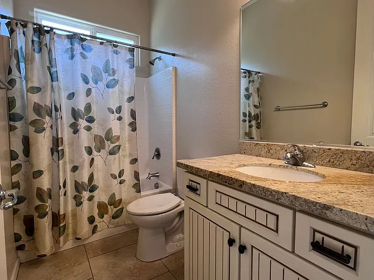 725 N Villa St — Photo 11