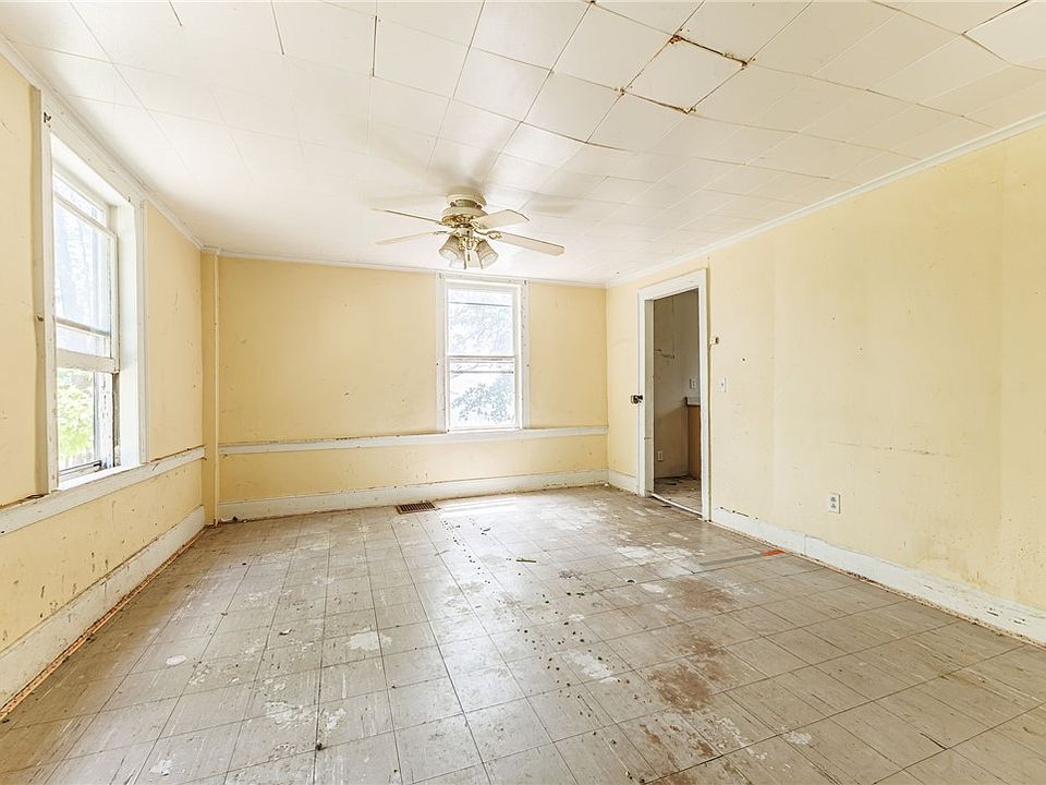 25th image of 17156 Ladue Rd