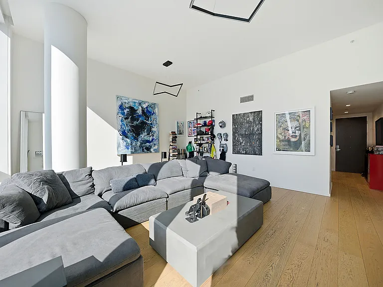 877 Francisco St — Photo 6