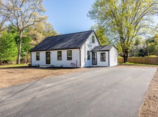 386 Lucy Little Rd, Dartmouth, MA 02747