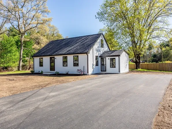 386 Lucy Little Rd, Dartmouth, MA 02747