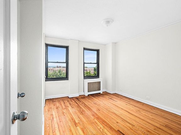 4th image of 2728 Henry Hudson Pkwy APT 53C