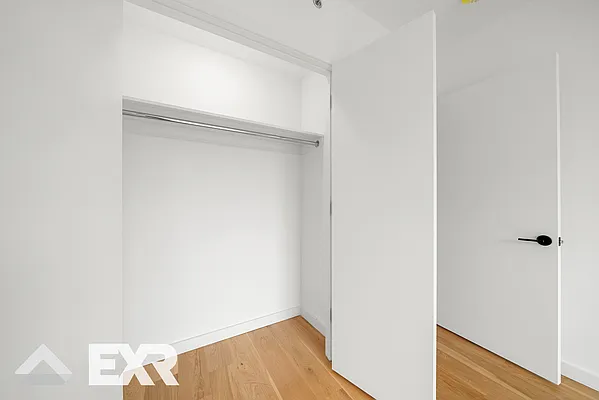 Rented by EXR | media 18