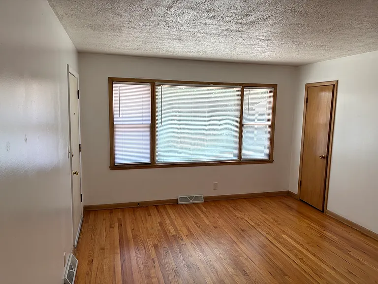 841-843 S 45th St #843 — Photo 32