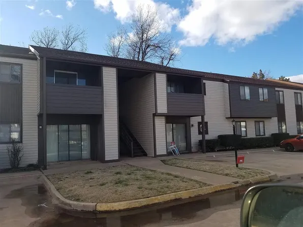 412 N Oakwood Rd, Enid, OK