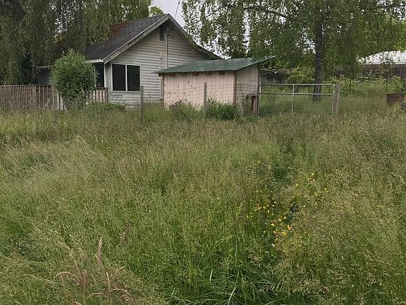 4th image of 9919 Vickery Ave E