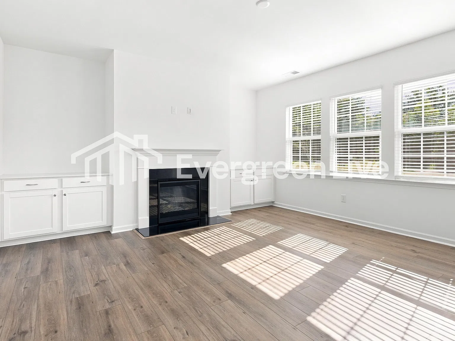4 bed, 3.0 bath, 2169 sqft, $1,800 — Photo 4