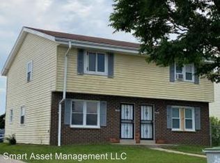 10339 W Daphne St, Milwaukee, WI 53224