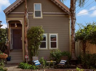 3128 Chestnut St, Oakland, CA 94608