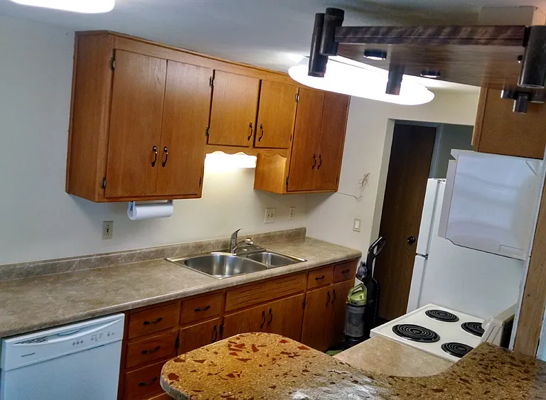 5714 Russett Rd — Photo 5