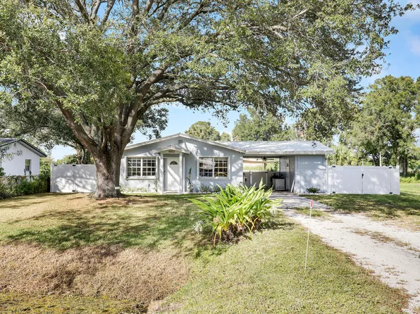 1002 NW 7th Street, Okeechobee, FL 34972