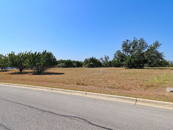 2nd image of 4056 Comanche Trace Dr